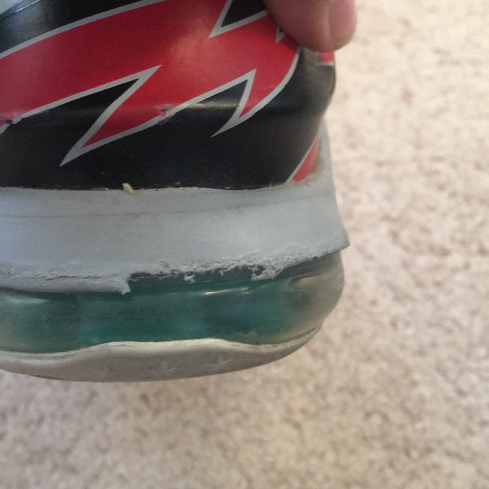 Keivn Durant Sneakers - Picture 4 of 7